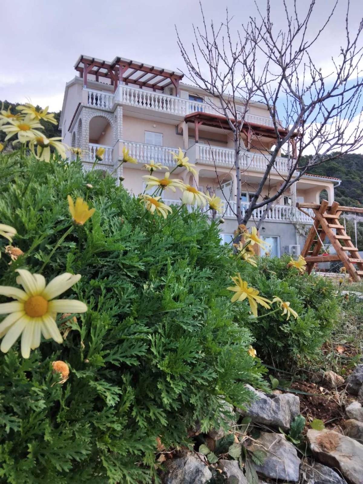 Apartments Panorama View Zeljko Scerbe Mundanije エクステリア 写真